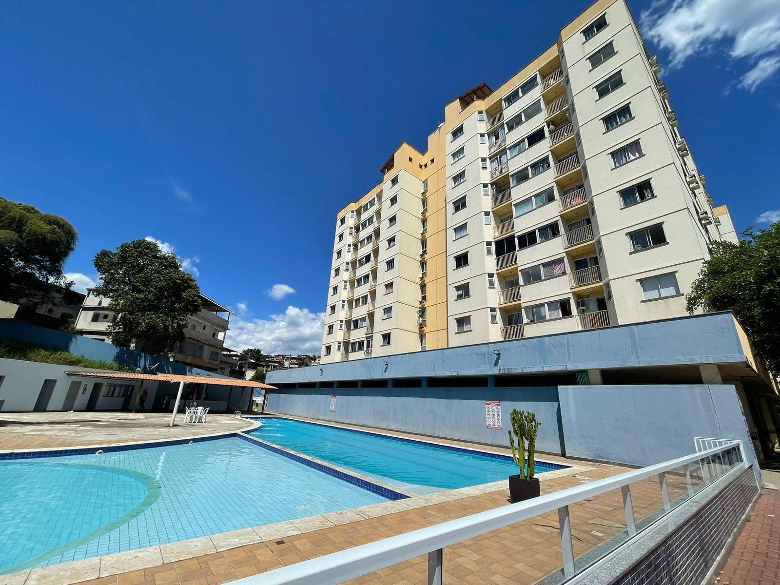 Apartamento Semi-Mobiliado no Residencial Flamboyant