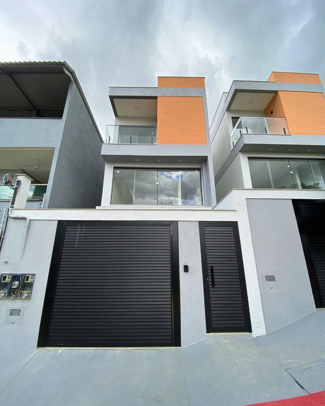 Casa triplex no Jardim Itapemirim