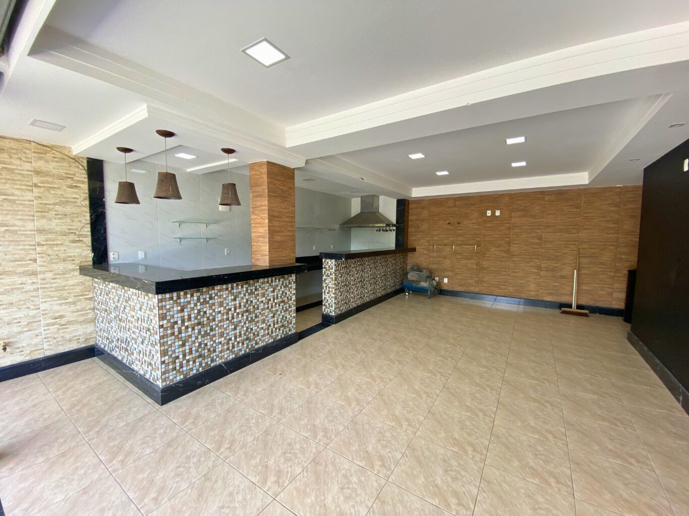 Ponto Comercial para Locação | Village da Luz