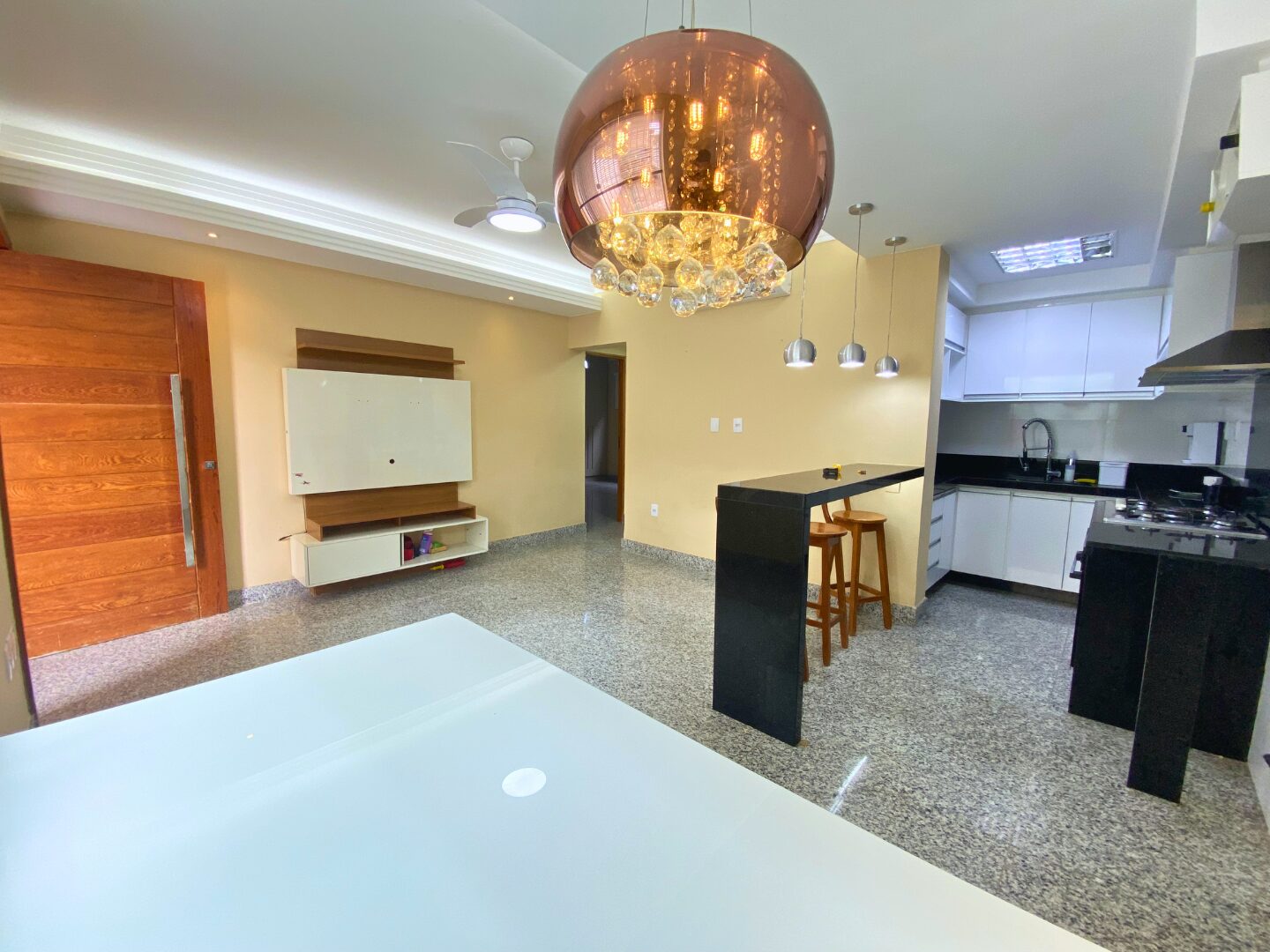 Casa Semi-mobiliada para Locação no Jardim América